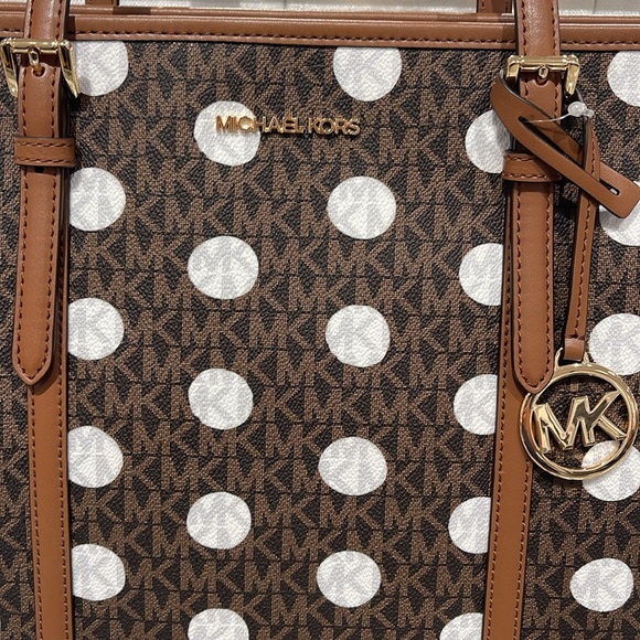 MICHAEL KORS JET SET TRAVEL LARGE TZ SHOULDER TOTE BAG MK BROWN DOTS
NWT - Picture 2 of 16